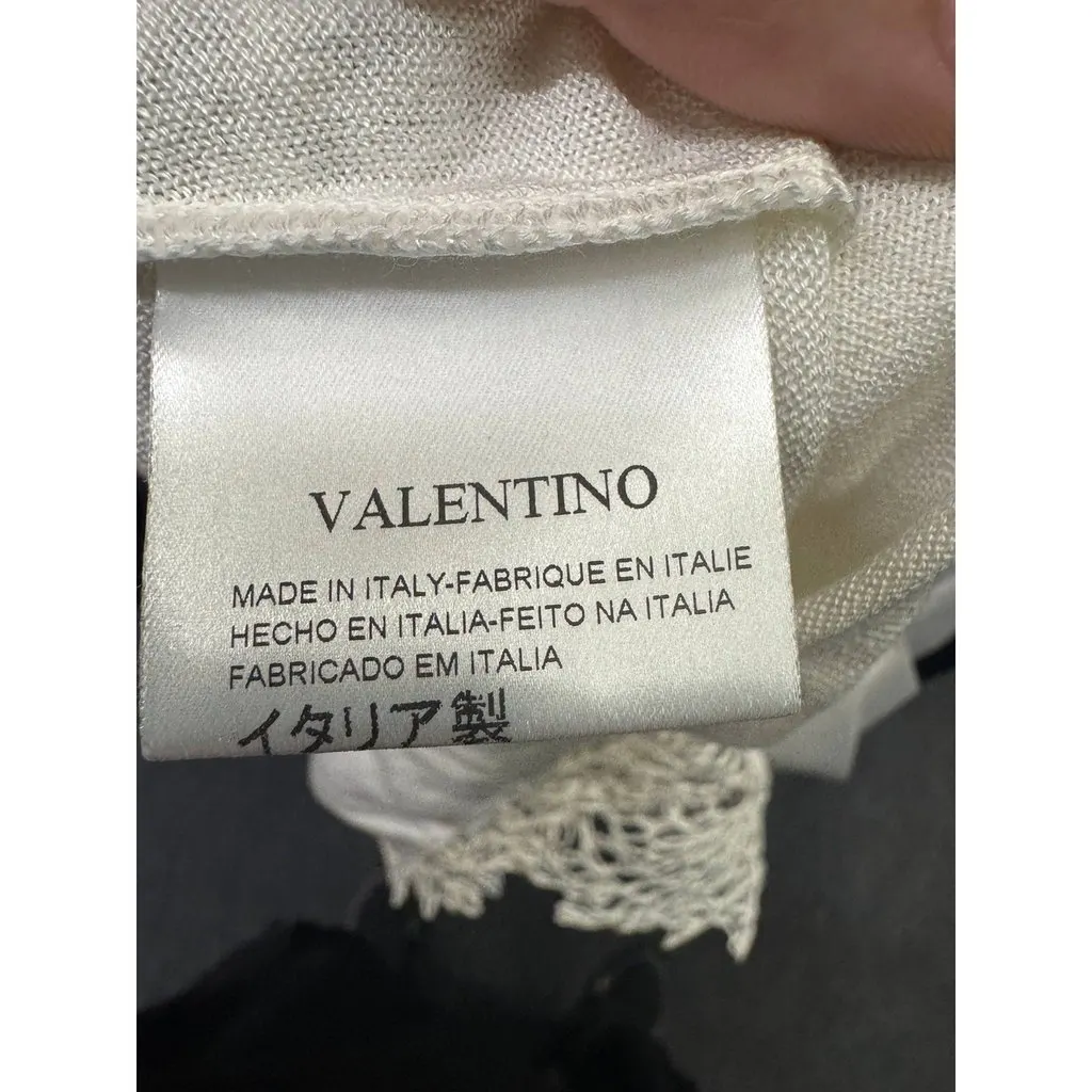 valentino NWOT Valentino White Lace Skirt  Sz.S pre-owned White Lace Never worn - Box View