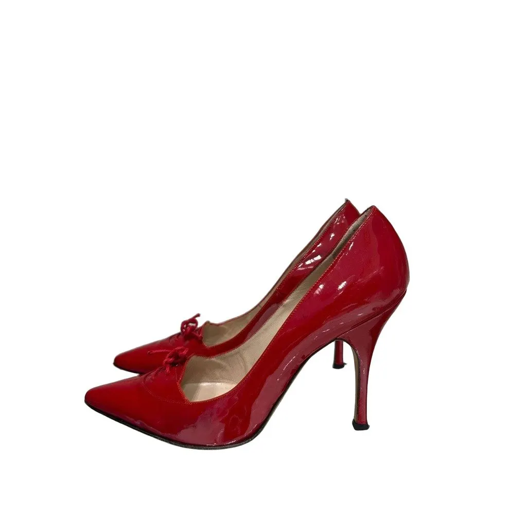 Manolo Blahnik Red Patent Leather Pointed Toe Pumps Sz. 39 Pre-owned Red Leather Good - Front View