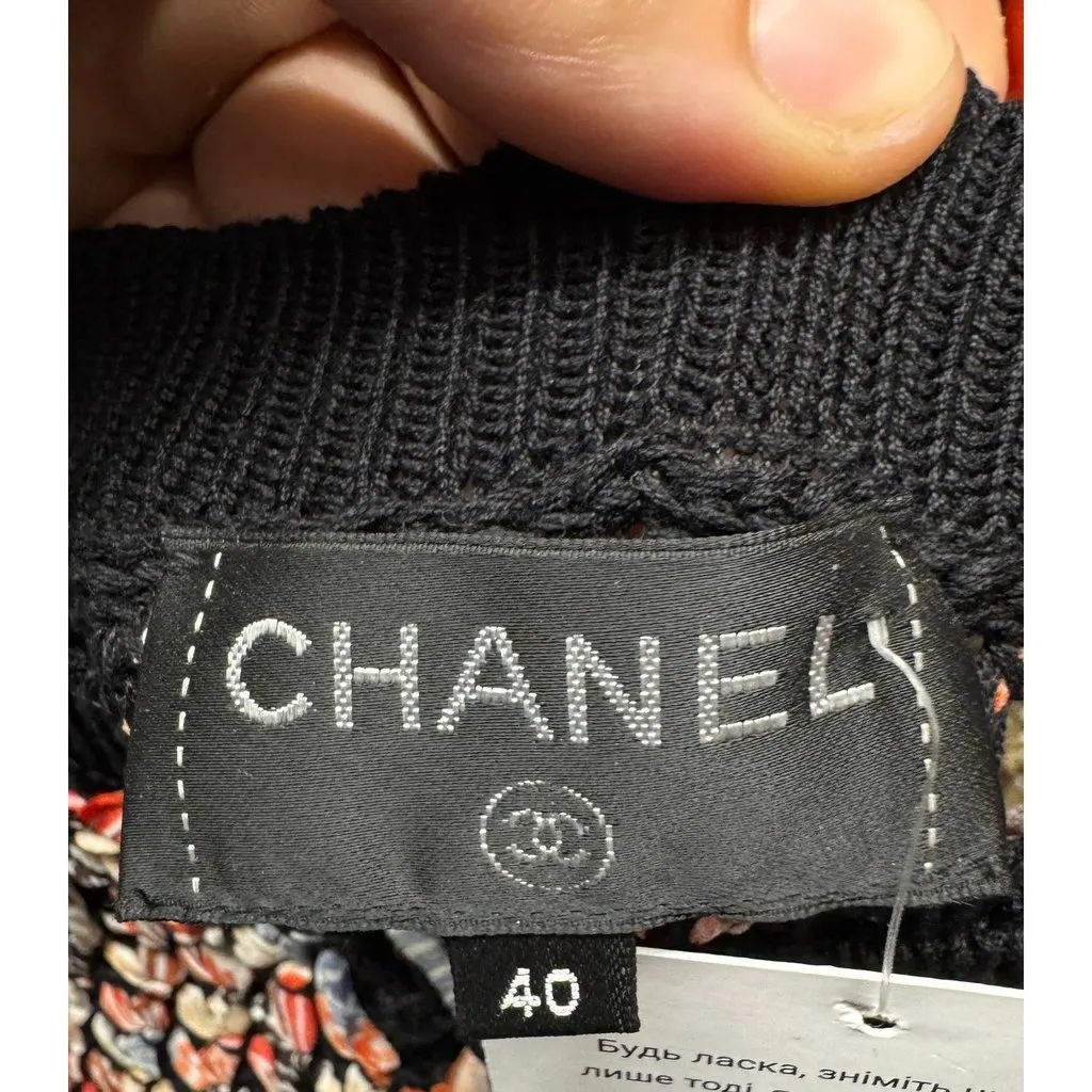 Chanel Loose-Fit Cotton Silk Jumper - FR40 / L Pre-owned Black Cotton Good - Model View