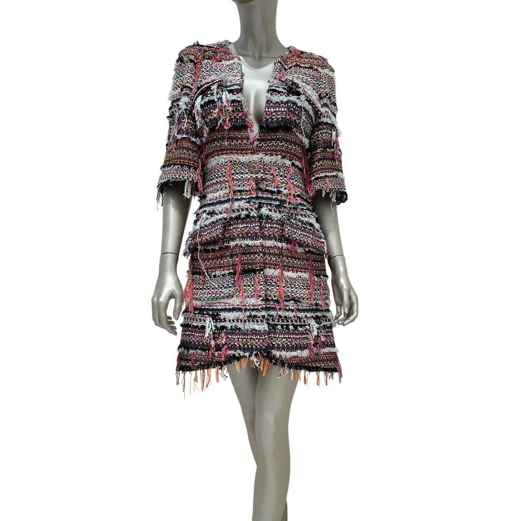 Chanel Paris-Dubai 2015 Fantasy Pink Tweed Short Jacket Coat Sz.38 Pre-owned Pink Tweed Good - Back View