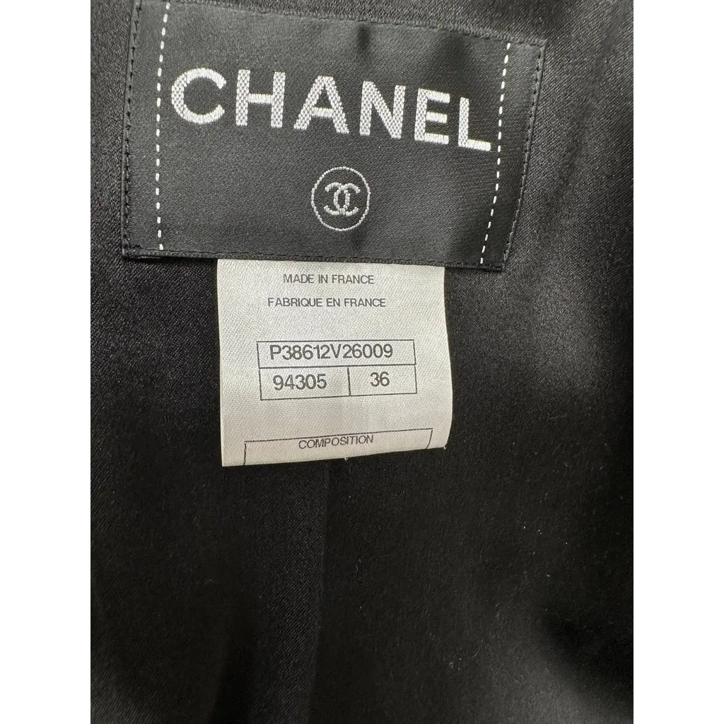 Chanel Rare Cashmere & Wool Bell Sleeve Coat FR 36 Pre-owned Red Wool Good - Model View