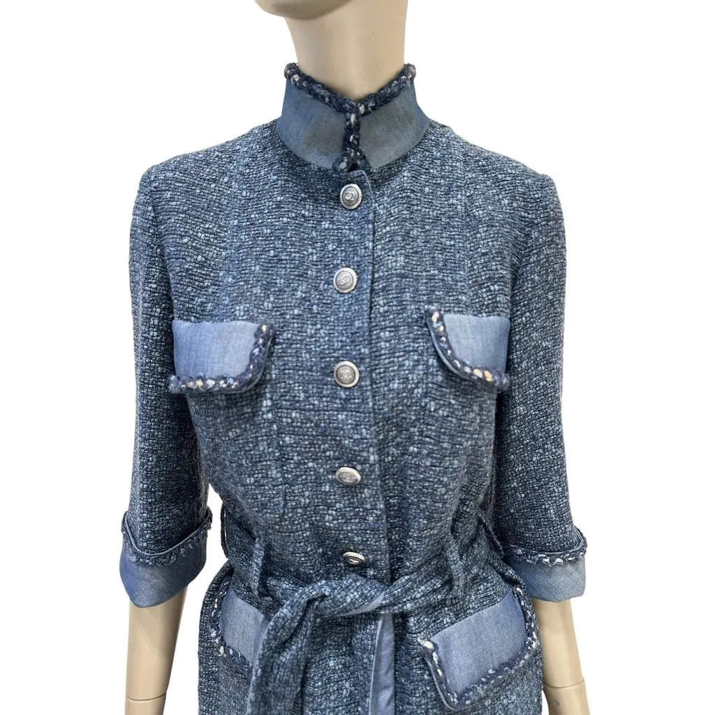 Chanel Spring 2012 Blue Tweed & Denim Belted Jacket FR 38 Pre-owned Blue Tweed Good - Inside View