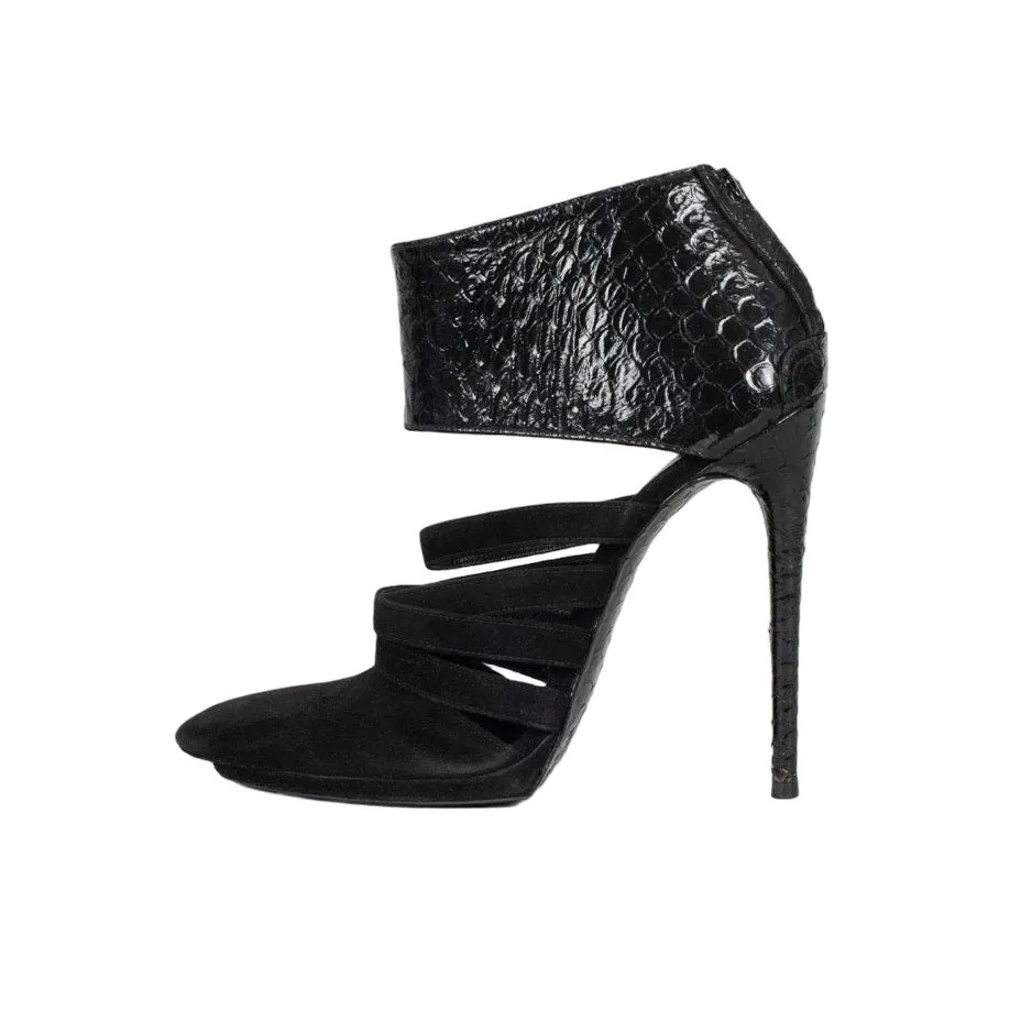 Balenciaga Black Leather & Suede Ankle Boots Size 40 Pre-owned Black Leather Good - Front View
