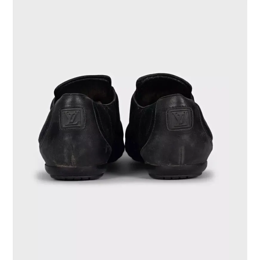Louis Vuitton Black Signature Print Textile Sneakers EU 38 Pre-owned Black Leather Good - Model View