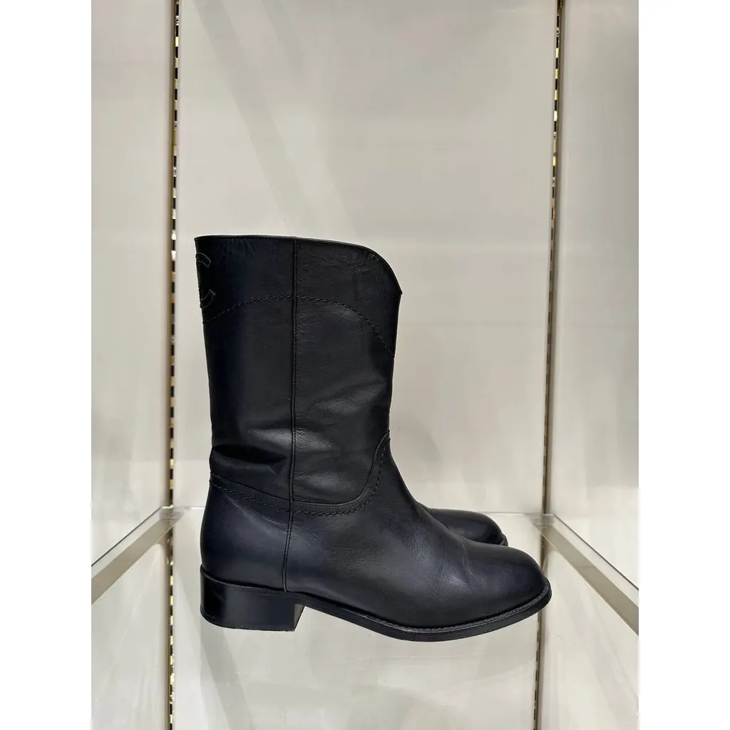 Chanel CC logo Black Leather Mid-Calf Boots Sz.39 Pre-owned Black Leather Good - Inside View