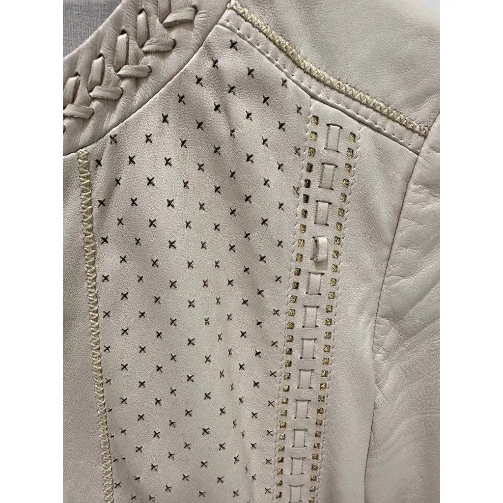 Roberto Cavalli Ivory Leather Cropped Jacket IT 40 Pre-owned White Leather Good - Model View