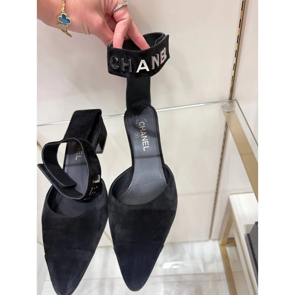 Chanel Black Suede CC Ankle-Strap Pumps Size 41C Pre-owned Black Suede Good - Inside View