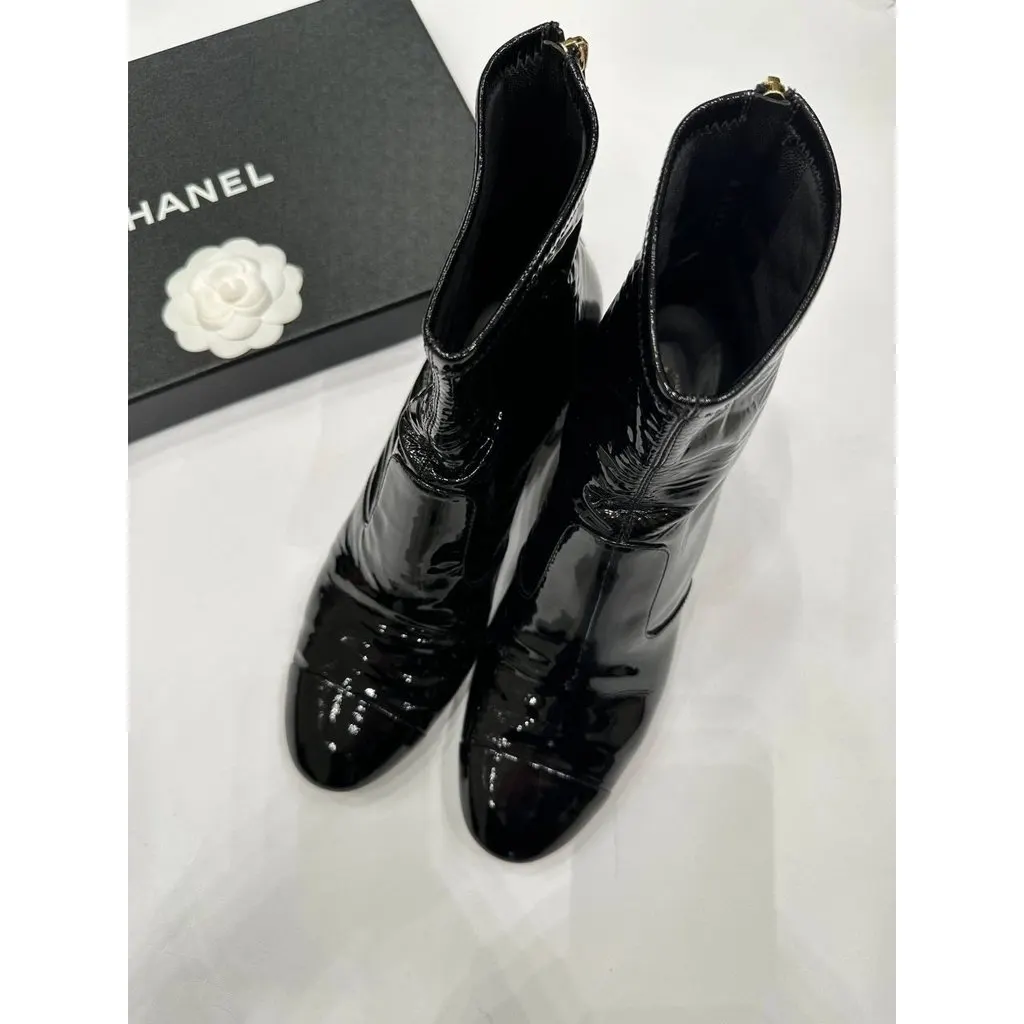 Chanel Cruise 2022 Black Patent Leather Ankle Boots Size 41 Pre-owned Black Leather Good - Back View