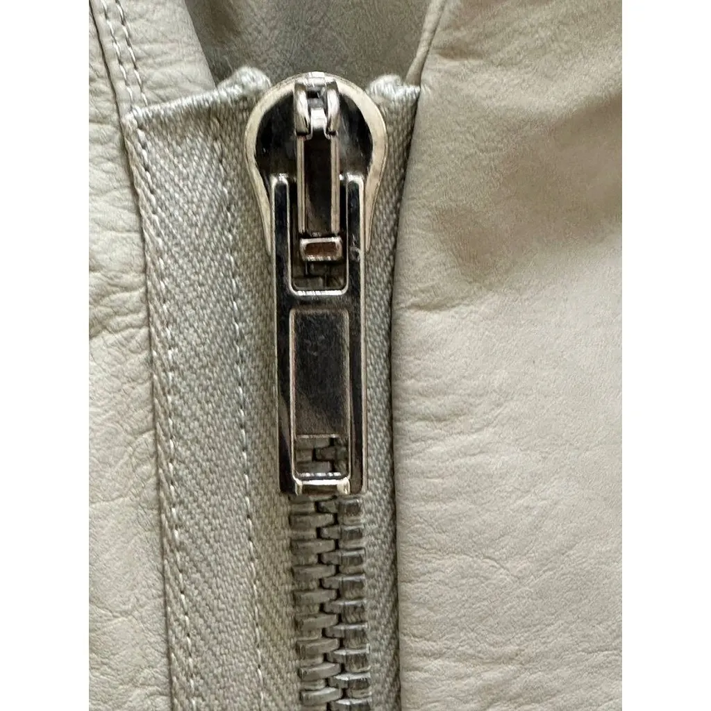Rick Owens Pearl-Grey Asymmetric Leather Jacket Sz.44 Pre-owned Grey Leather Good - Inside View