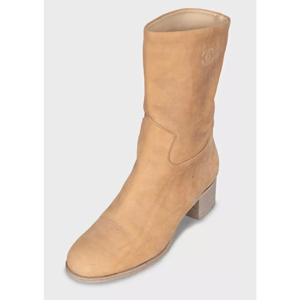 Chanel Brown Leather Heeled Ankle Boots - Size 38.5 Pre-owned Brown Leather Good - Inside View