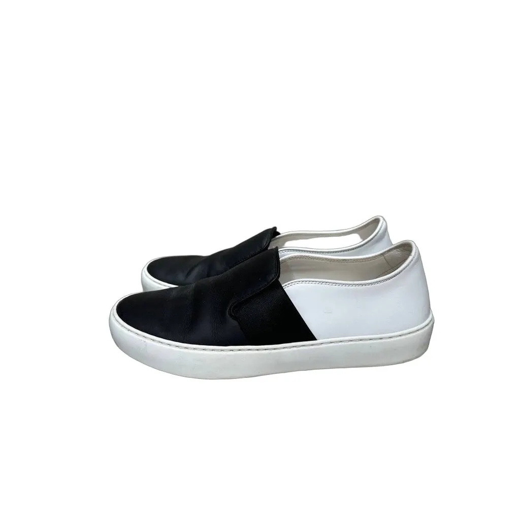 Chanel leather Slip-on flats Sz.36 Pre-owned Black Leather Good - Front View