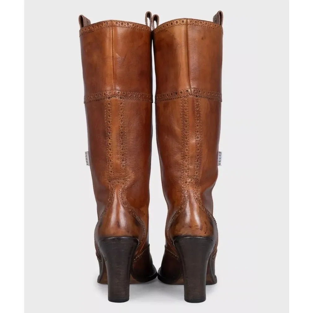 Gucci Brown Leather Logo Boots - EU 37 Pre-owned Brown Leather Good - Model View