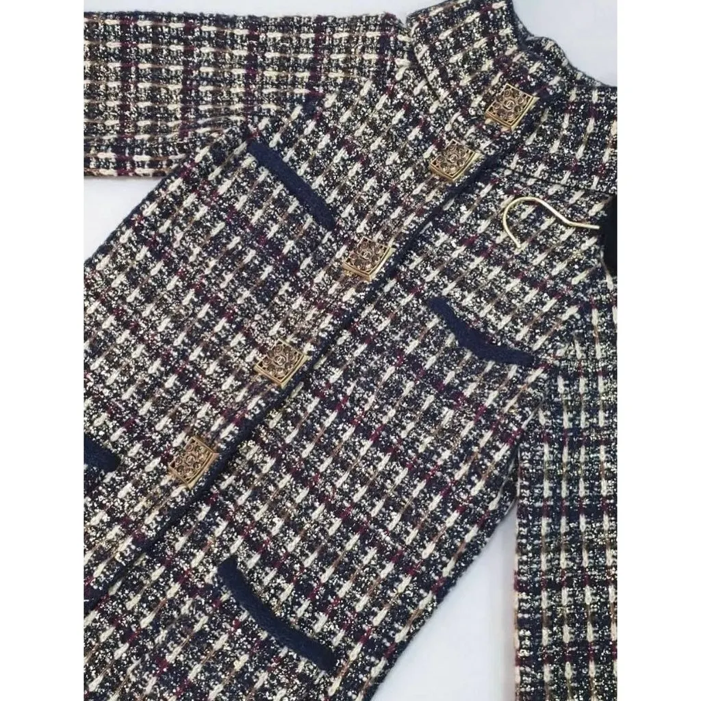 Chanel 11A Paris-Byzance Metallic Tweed Coat FR 42 Pre-owned Burgundy Tweed Good - Model View