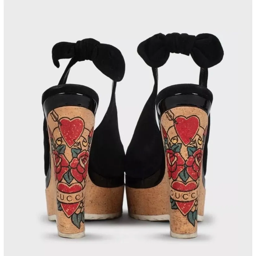 Gucci Black Suede Printed Wedge Sandals - EU 35 Pre-owned Black Suede Good - Model View