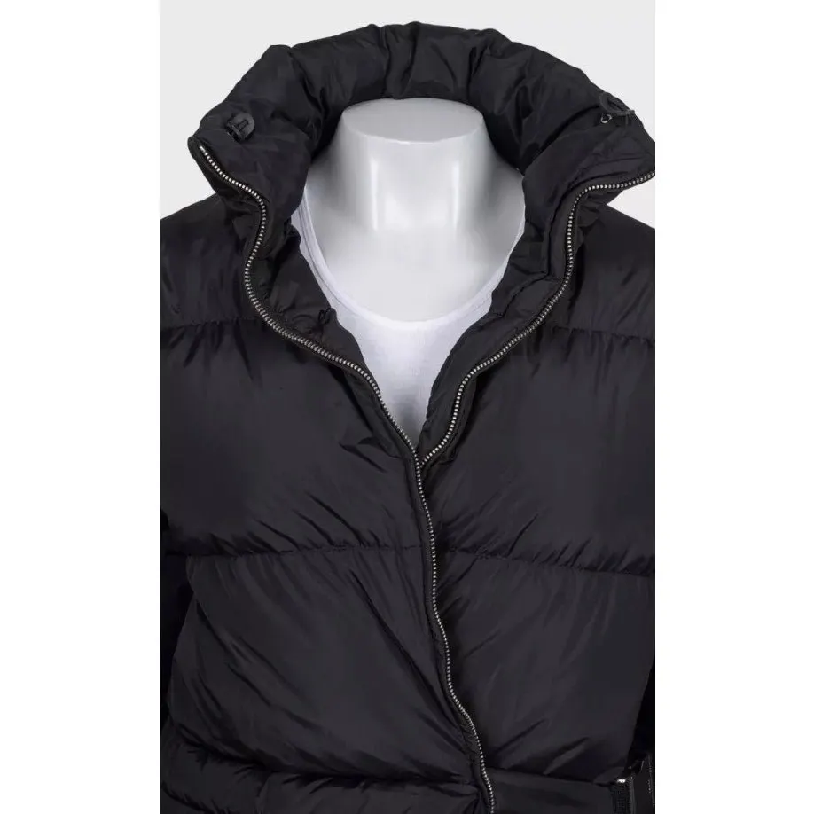 Prada NWOT Prada Re-Nylon Black Down Puffer Jacket IT 36/XXS Pre-owned Black Good - Model View