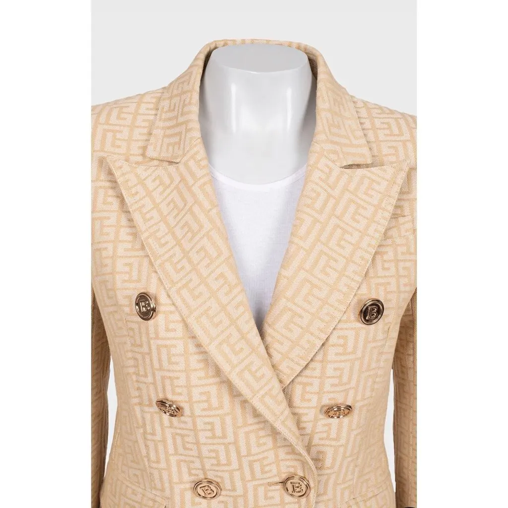 Balmain NWOT Balmain Beige Signature Print Fitted Jacket Sz.42 Pre-owned Beige Cotton Good - Model View
