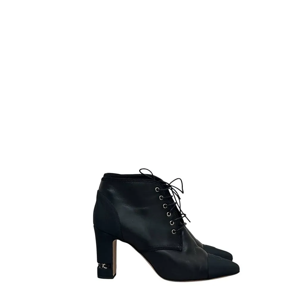 Chanel Black Leather Chain Ankle Boots – EU 41 Pre-owned Black Leather Good - Back View
