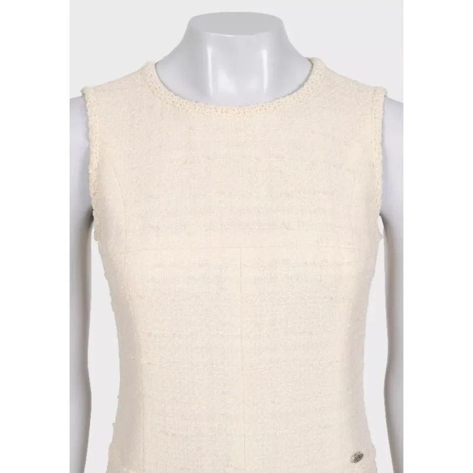 Chanel Beige Tweed Sleeveless Dress - FR 36 / S Pre-owned Beige Tweed Good - Model View
