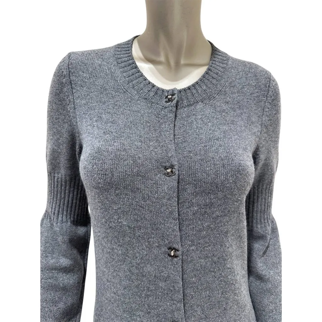 Chanel 100% Cashmere CC Turn Lock Gray Long Cardigan Sz.38 Pre-owned Grey Wool Good - Back View