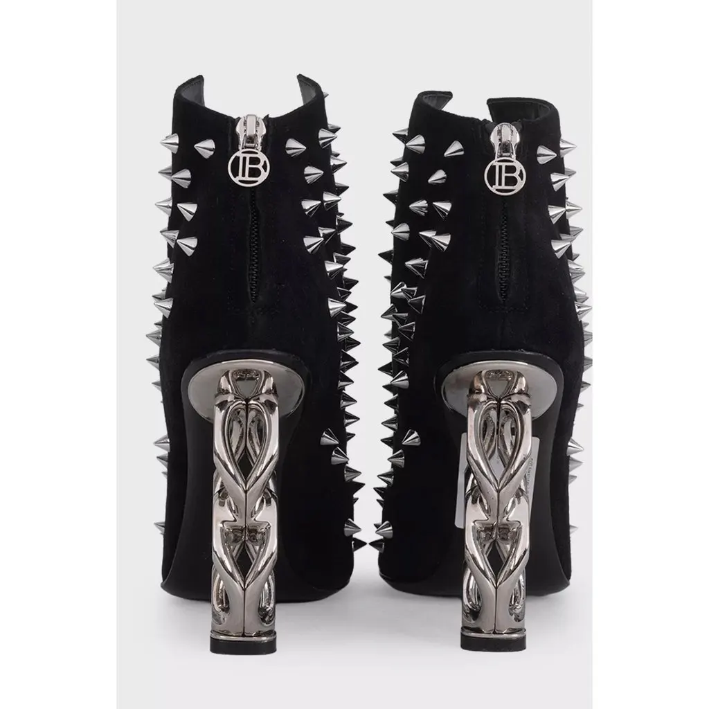 Balmain Black Suede Studded Ankle Boots EU 38 Pre-owned Black Suede Good - Model View