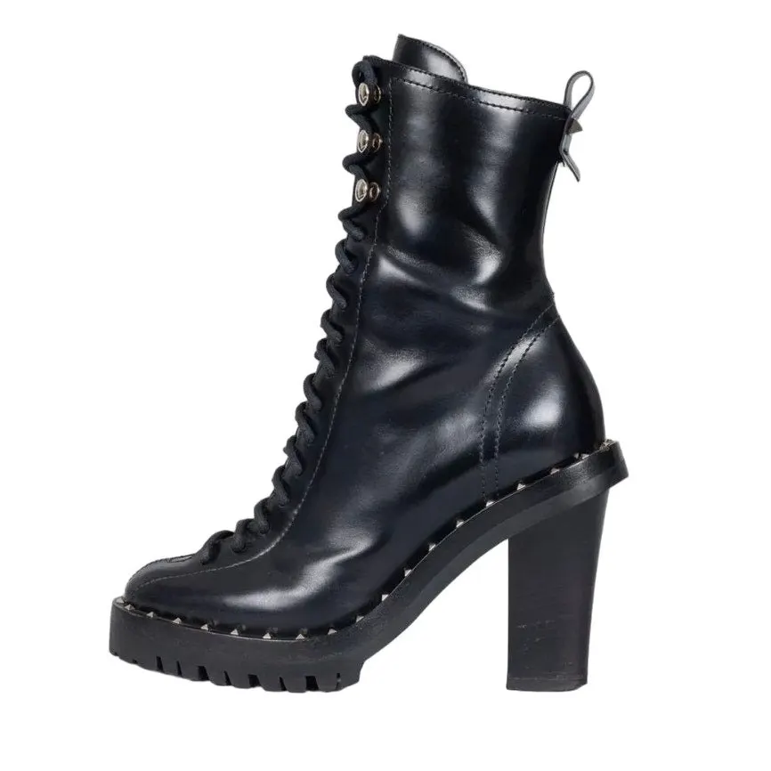 Valentino Rockstud Black Leather Ankle Boots Sz.36 Pre-owned Black Leather Good - Front View