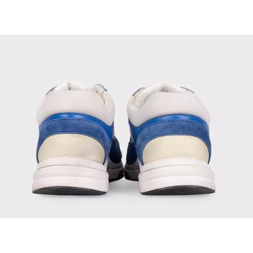 Chanel Suede Textile CC Logo Sneakers Black White EU 38.5 Pre-owned Black Suede Good - Model View