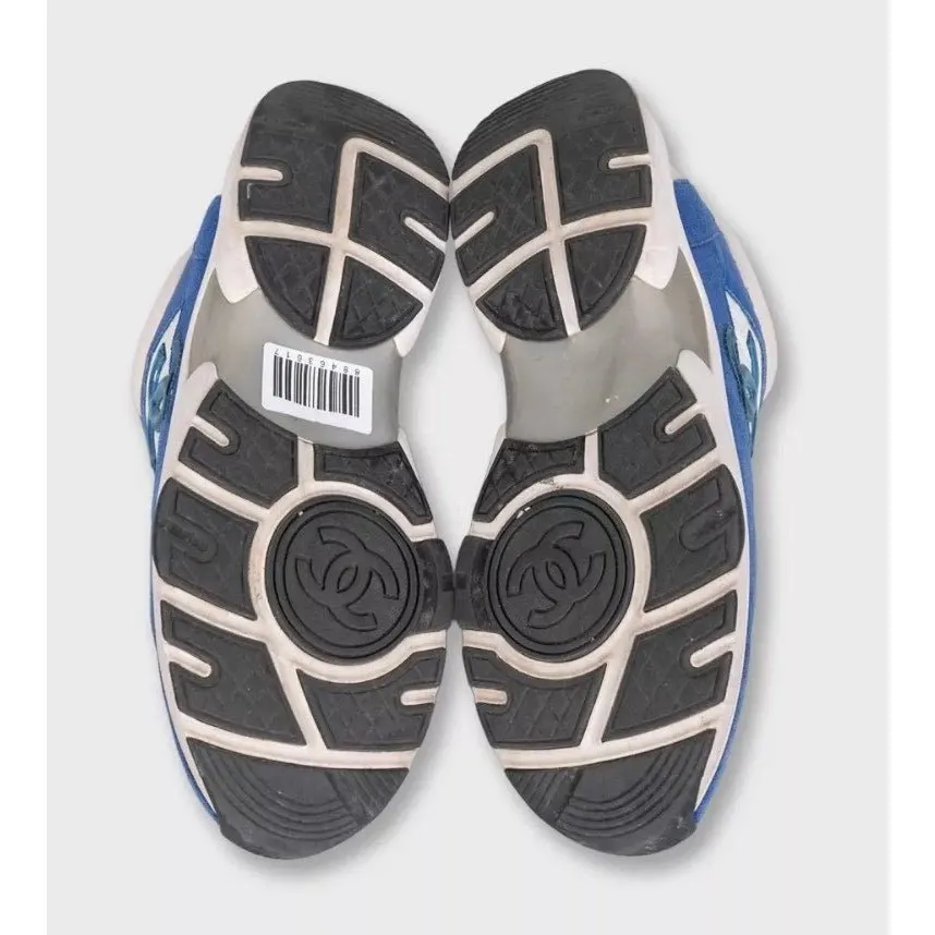 Chanel Suede Textile CC Logo Sneakers Black White EU 38.5 Pre-owned Black Suede Good - Box View