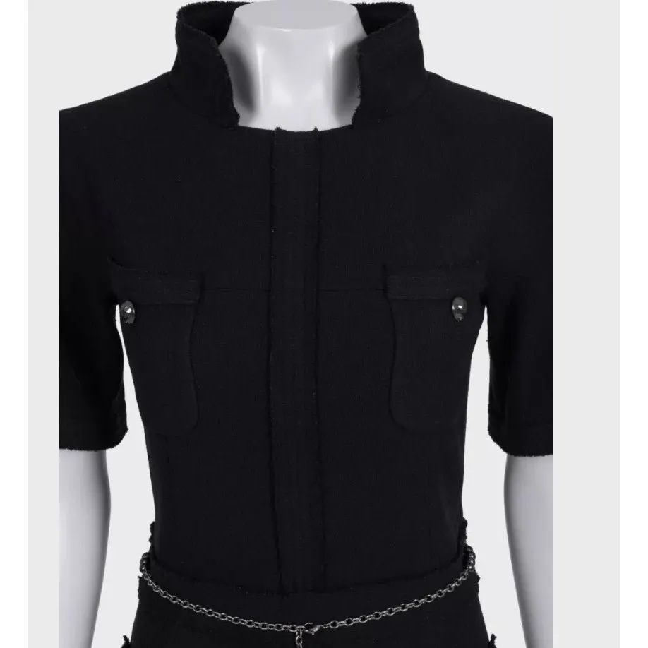 Chanel Black Wool Fitted Dress - FR 36 / US S Pre-owned Black Wool Good - Model View