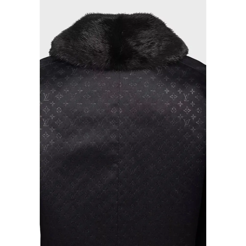 Louis Vuitton Black Silk Coat FR 36 / S Pre-owned Black Silk Good - Model View