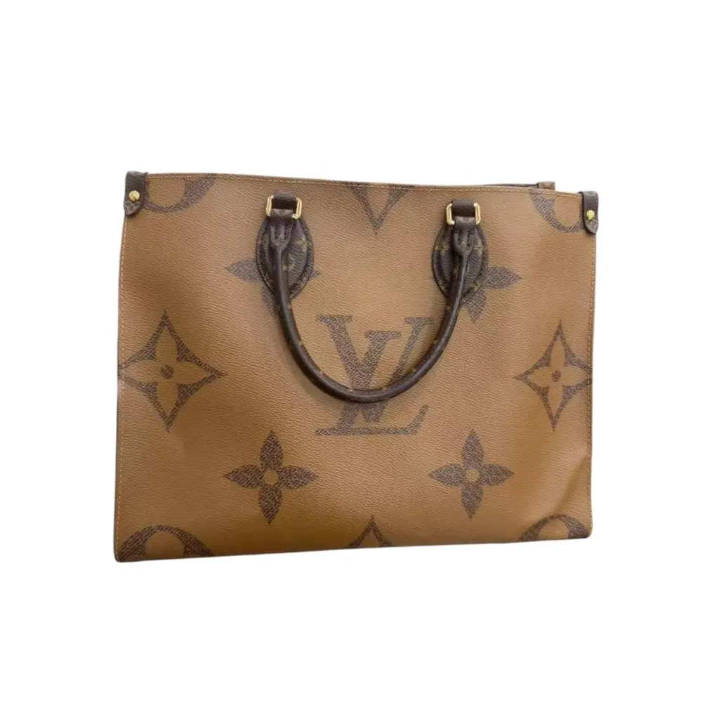 Louis Vuitton OnTheGo Tote Brown Leather Very good - Model View