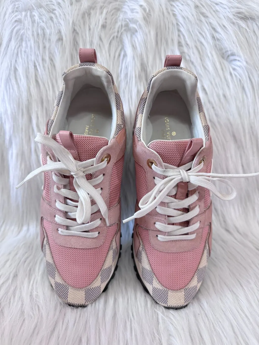 Louis Vuitton Run Away Pink Damier Azur Sneakers size 36 Pink Suede Good - Back View