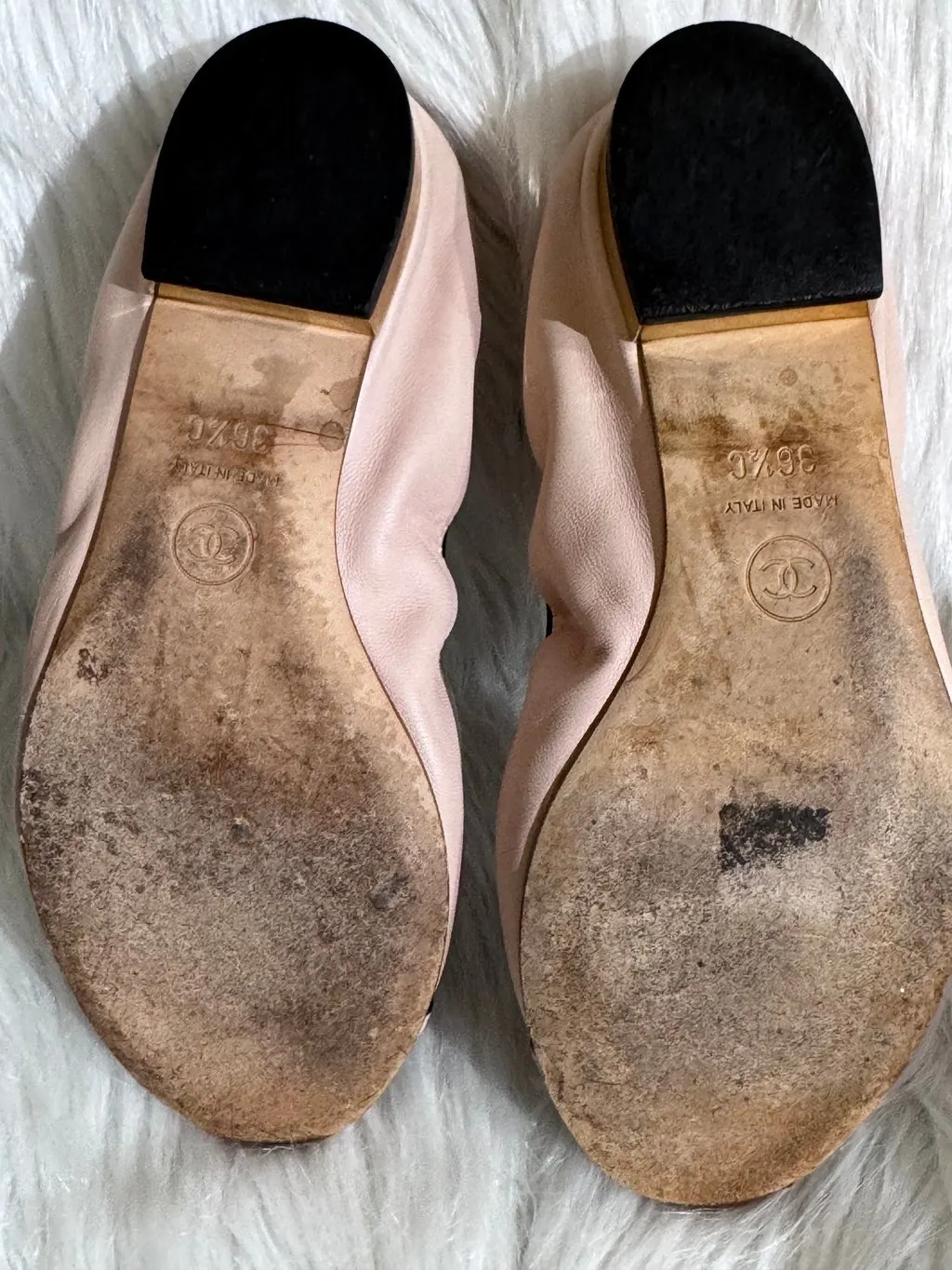 Chanel Camellia Elasticized Lambskin Ballerina Flats size 36.5C Camel Leather Good - Inside View