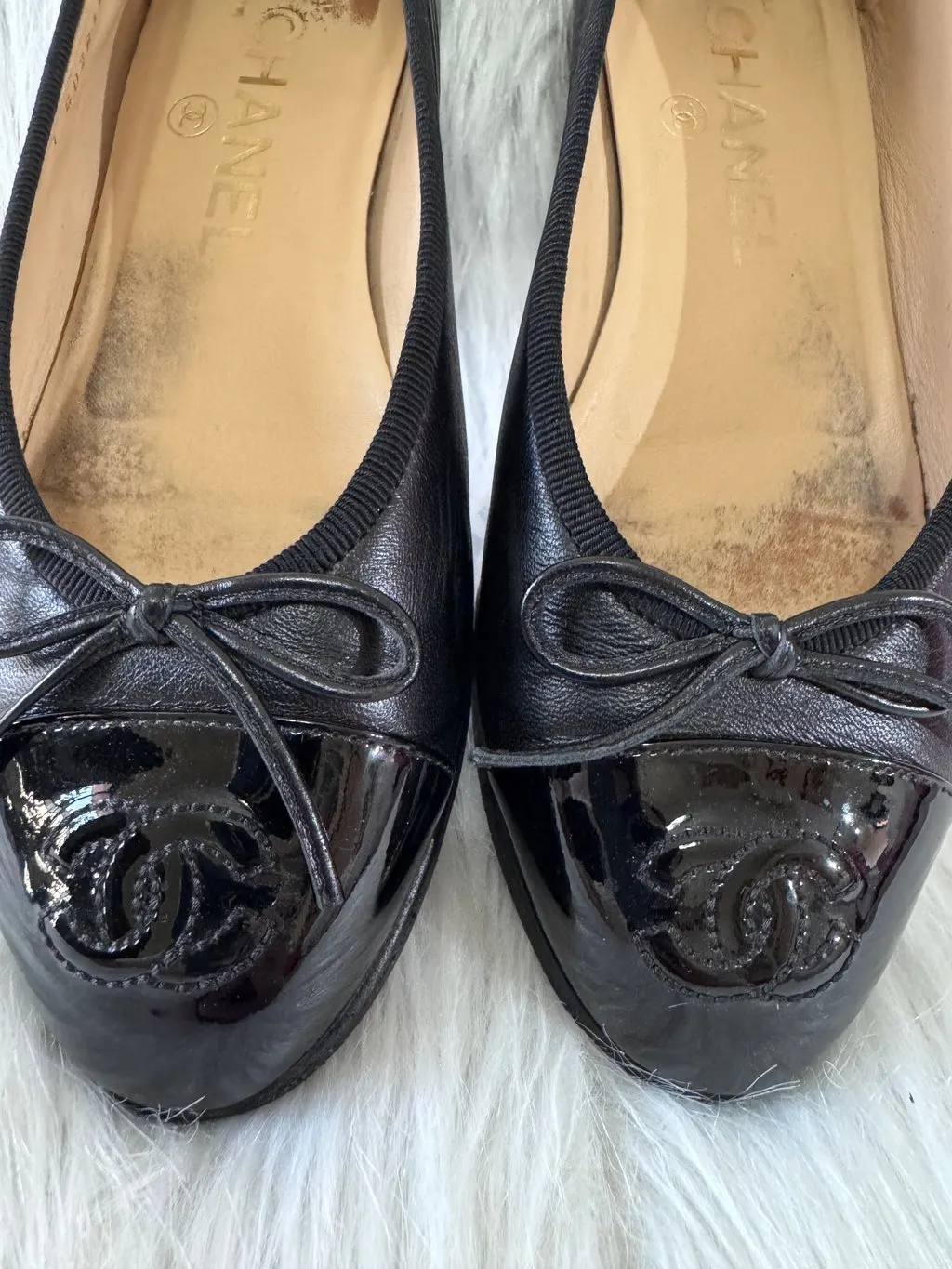 Chanel Classic Cap Toe Ballerina Flat Black size 34C Black Leather Good - Model View