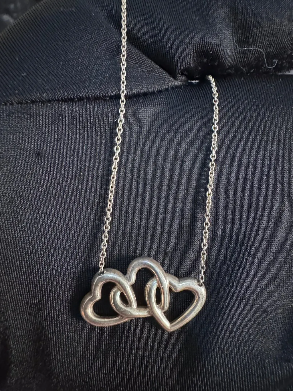 Tiffany & Co Triple Heart Necklace Silver Silver Lace Good - Model View