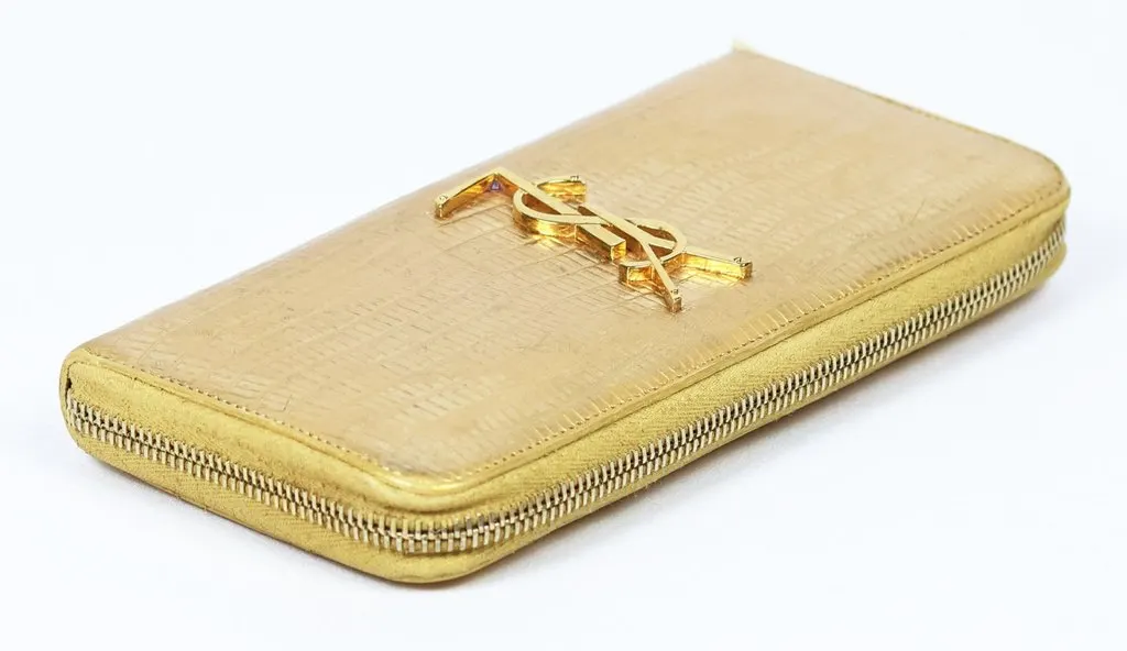 Saint Laurent Zip around long wallet -gold Gold Canvas Good - Model View