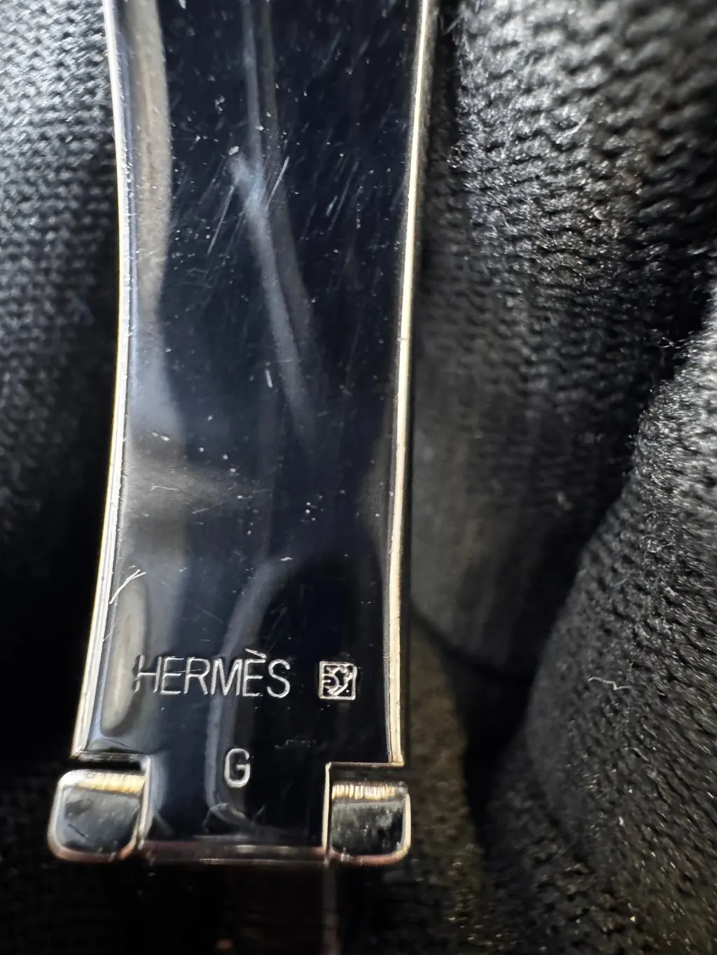 Hermès Clic Clac H Yellow Enamel Palladium Plated Narrow Bracelet PM Yellow Very good - Model View