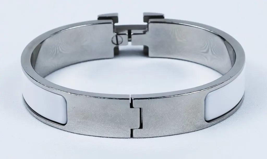 Hermès Clic Clac H White Enamel Palladium Plated Narrow Bracelet PM White Very good - Box View