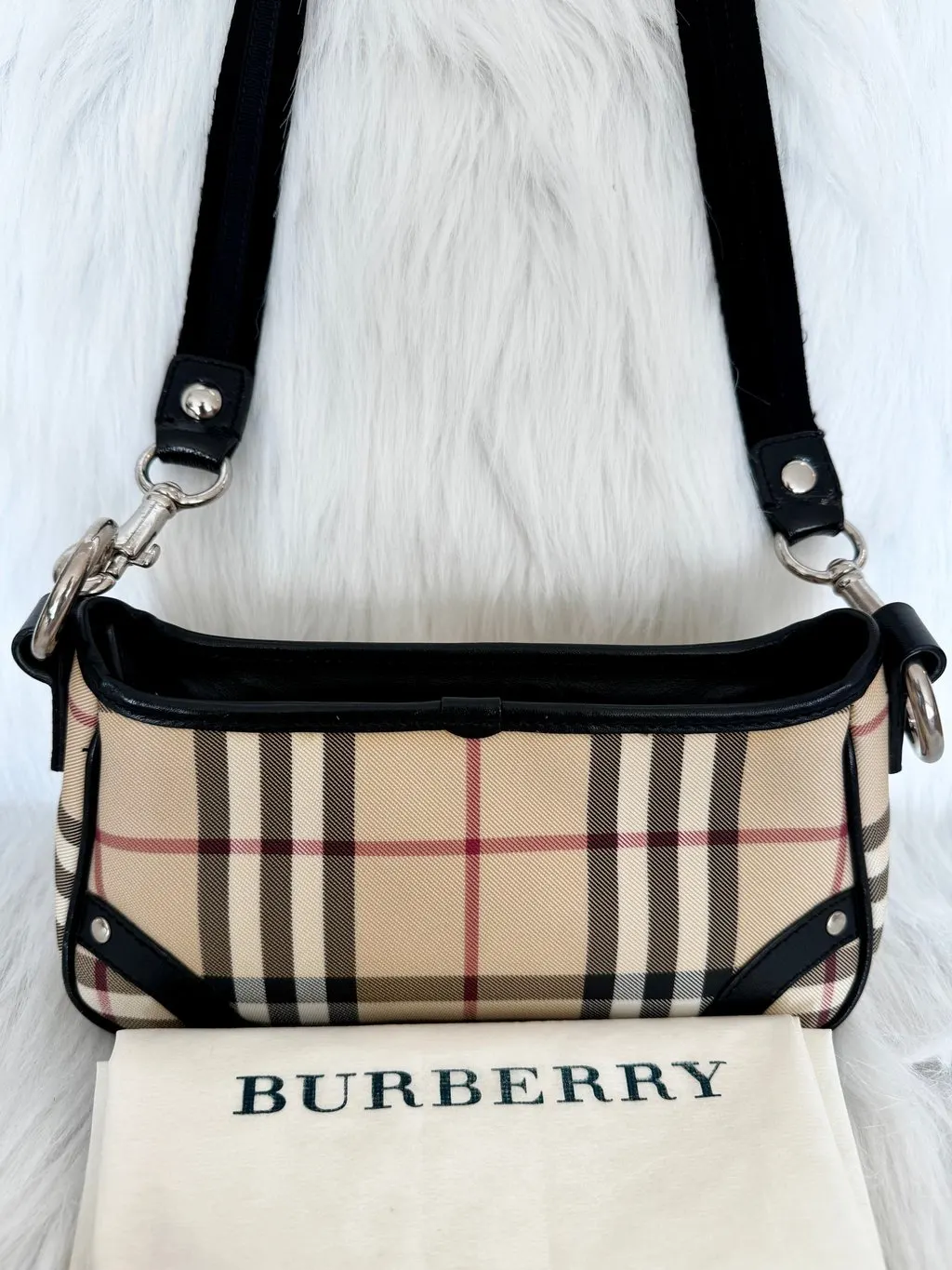 Burberry House Check mini baguette crossbody bag Brown Canvas Good - Back View
