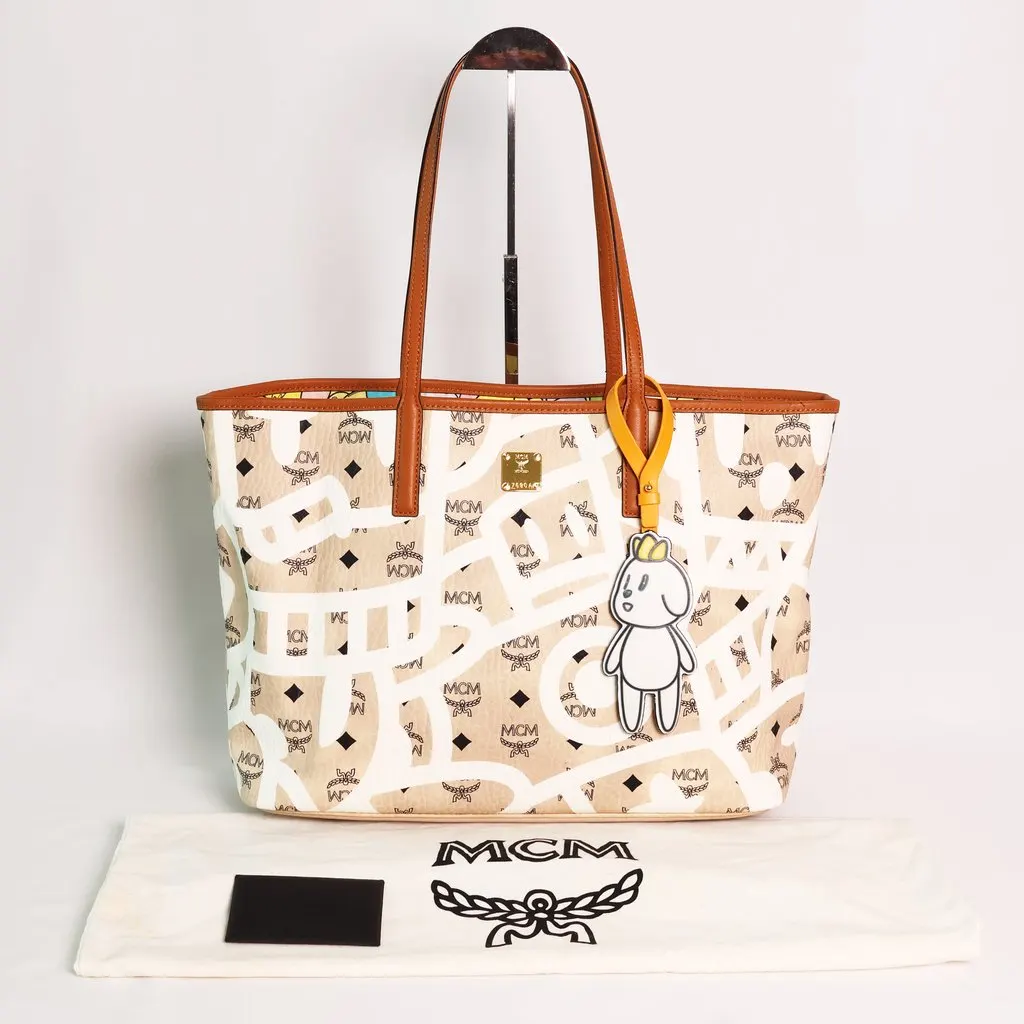 MCM Graffiti Reversible Limited Edition Tote Bag Brown Canvas Very good - Inside View