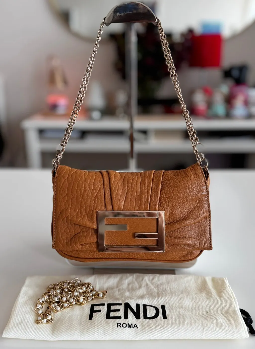 Fendi Mia Crossbody bag Brown Leather Good - Inside View