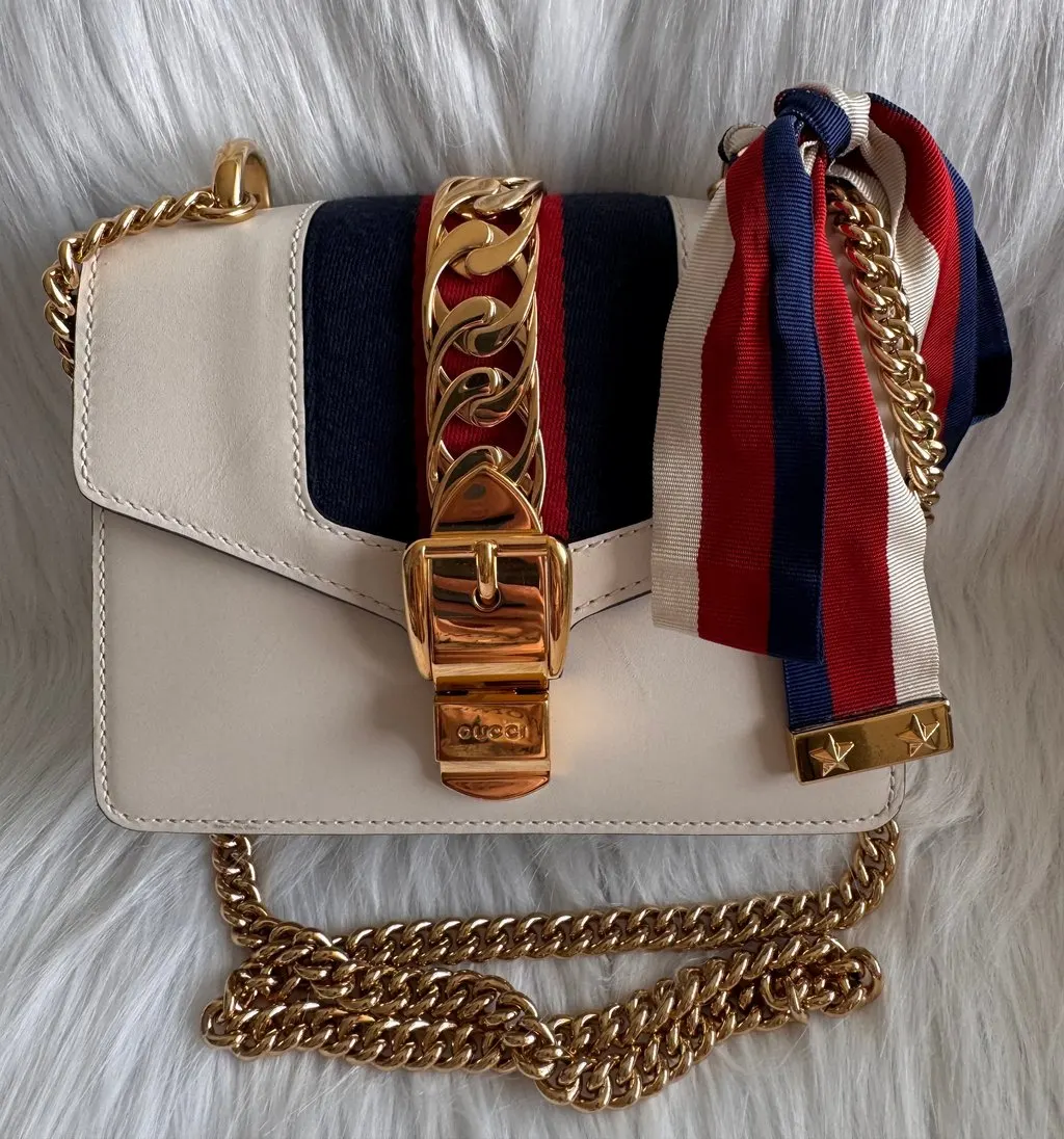 Gucci Sylvie White Mini Chain Bag White Leather Very good - Inside View