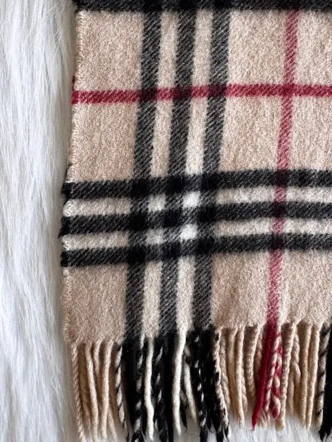 Burberry Check Beige Cashmere Fringed Muffler Beige Wool Never worn - Box View