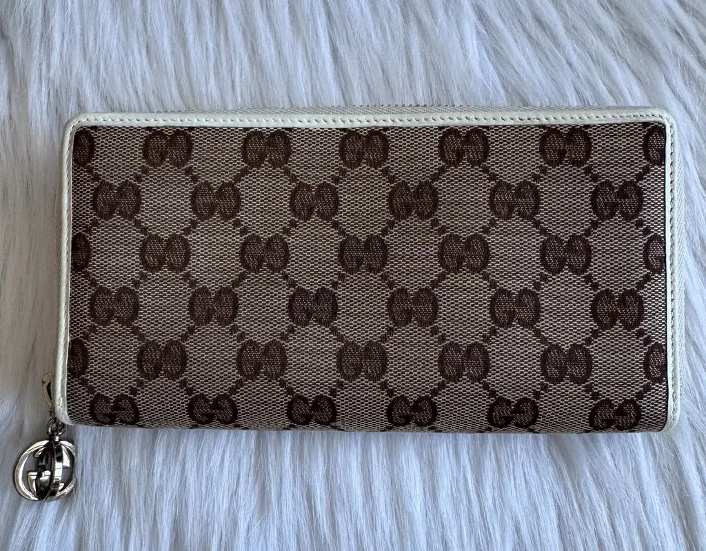 Gucci GG Supreme Zip Around Long Wallet White Canvas Good - Back View