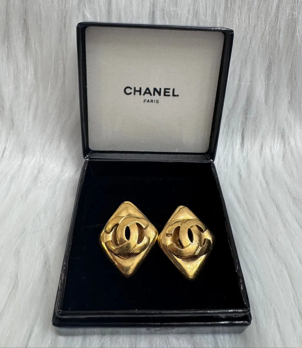 Chanel Coco Mark Diamond Shape Clip-On earrings Gold Good - Back View