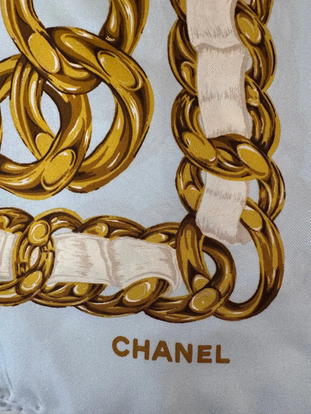 Chanel CC Chain Light Blue Scarf Blue Silk Good - Inside View