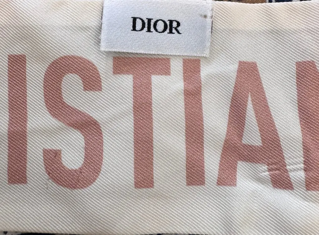 Dior Christian Dior Toile de Jouy Sauvage Mitzah Scarf (Ivory & Pink) White Silk Good - Inside View