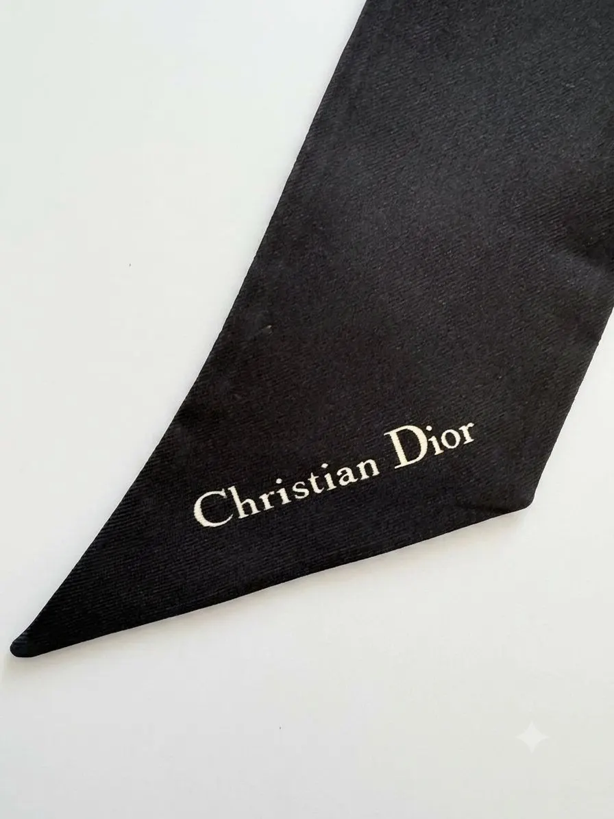 Dior Christian Dior 30 Montaigne Mitzah scarf White Silk Good - Inside View
