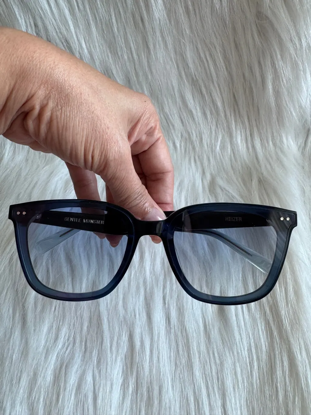 Gentle Monster Heizer NC2 Sunglasses Navy Good - Inside View