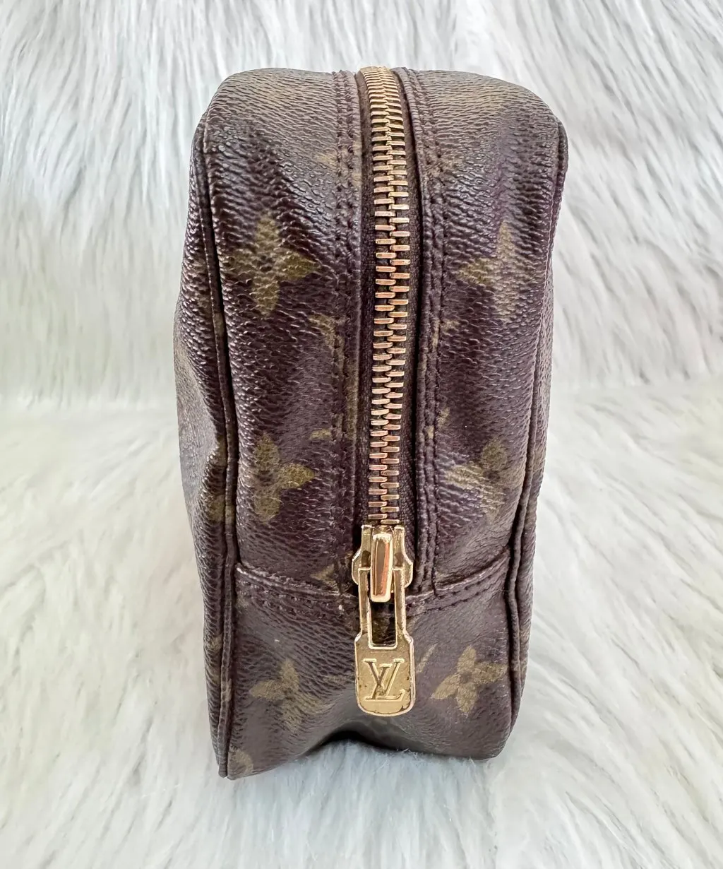 Louis Vuitton Monogram Toiletry Pouch size 23 Beige Canvas Very good - Inside View