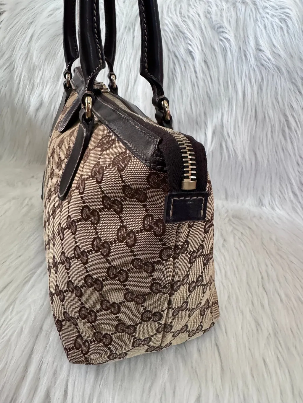 Gucci GG Horsebit Beige Canvas & Leather Tote Beige Canvas Very good - Model View